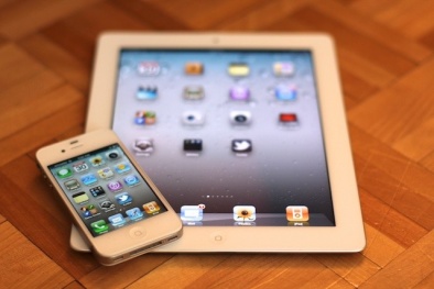 Đồng loạt khai tử iPhone 4S và iPad 2